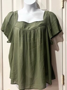 Torrid NWT Plus Size 1X Olive Sheer Peasant Top w/Flutter Sleeves Gold Accent